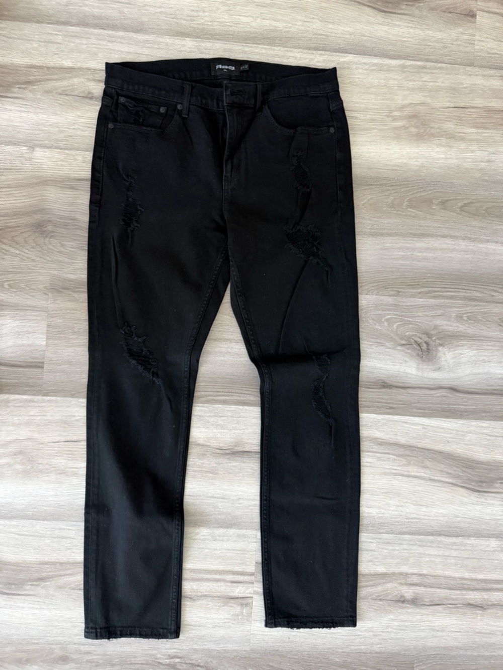 RSQ Men’s Slim Straight Black Distressed Jeans